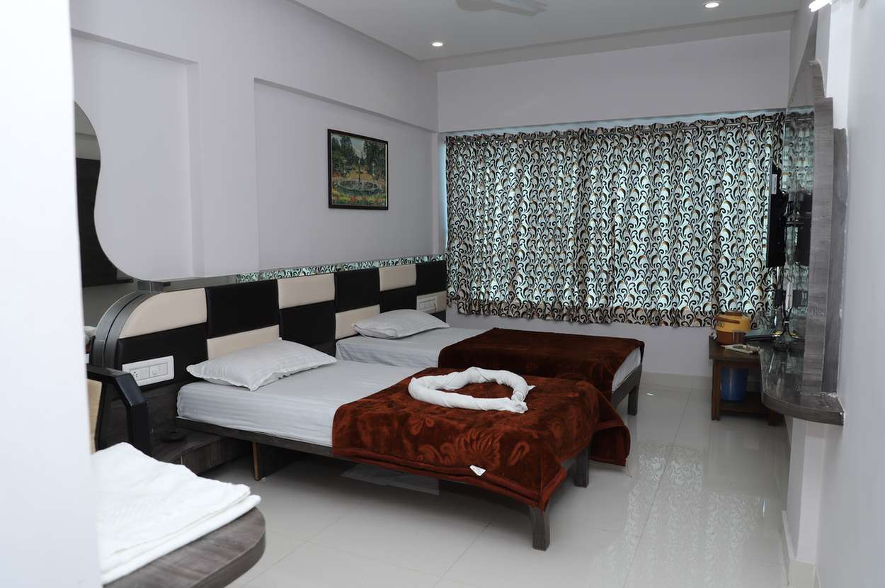 Best Guest House in Mahesana hotel tulsi